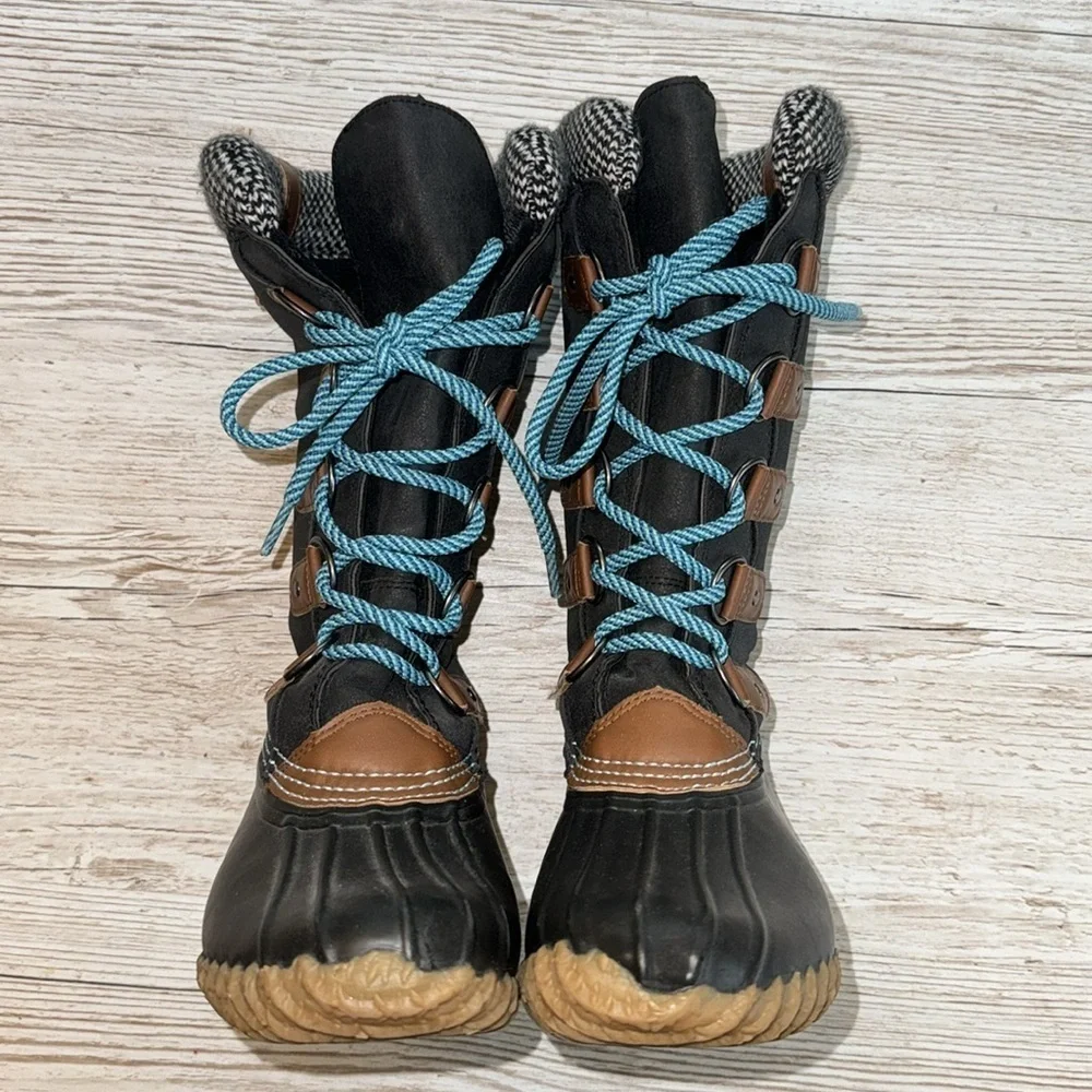 Esprit Duck Boots Blue Black Brown White  size 6.5